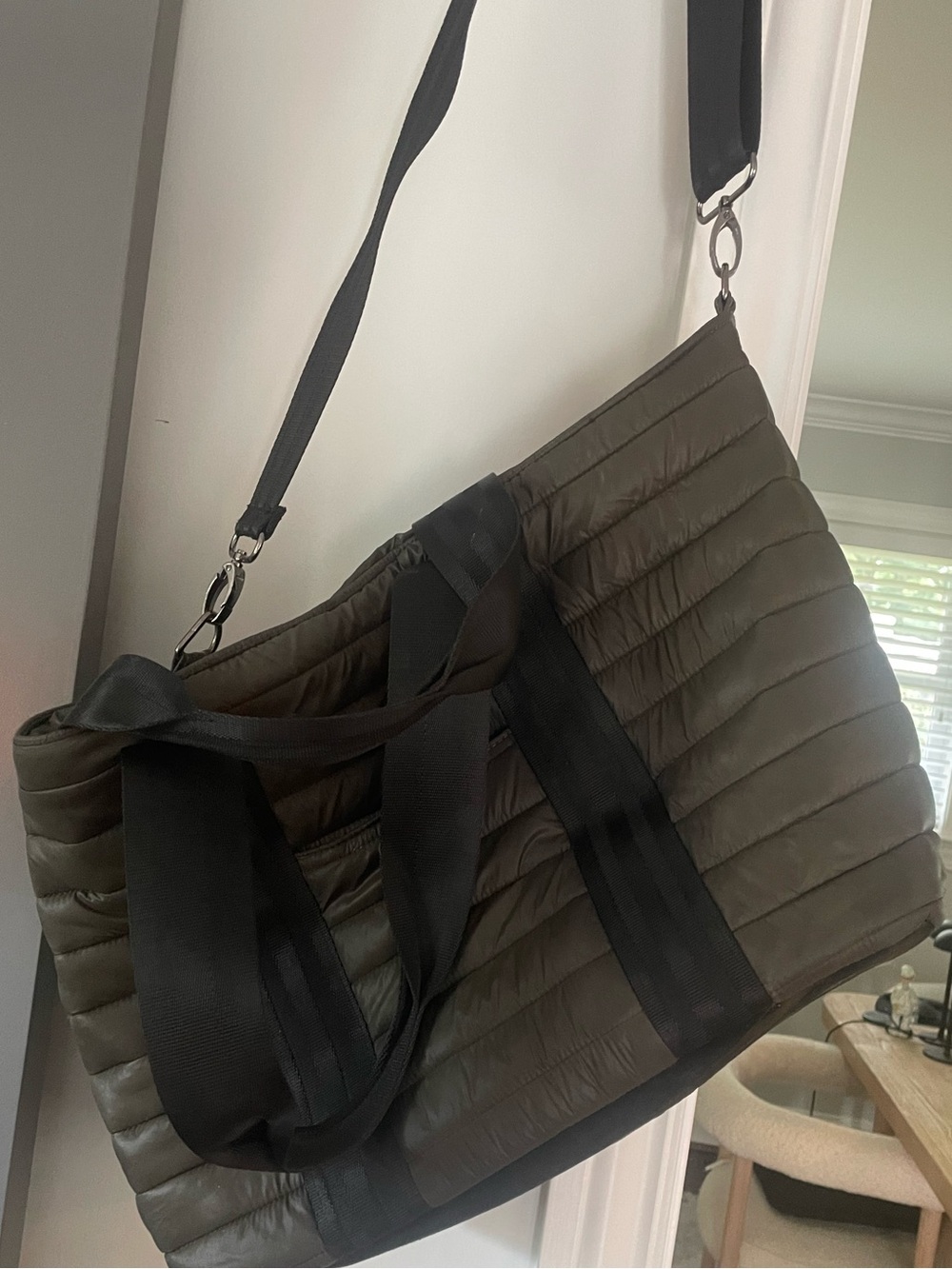 Think Royln Jetset Wingman Quilted dark Olive Green Travel tote